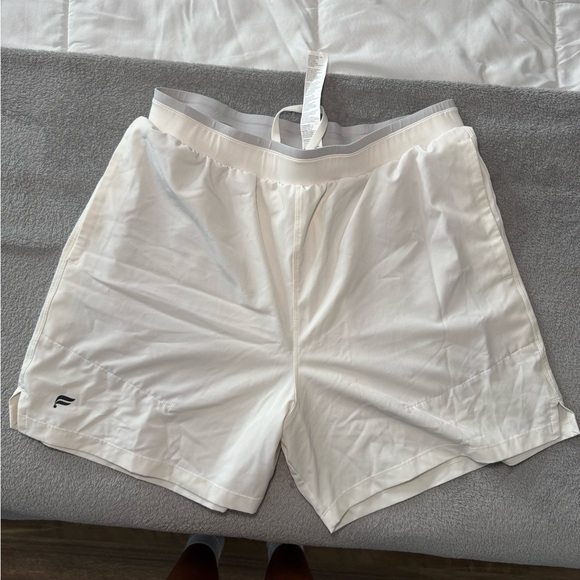 Off white/cream Fabletics Shorts - Picture 1 of 4
